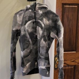 Lululemon zip up hoodie